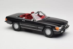 Mercedes 300 SL R107 Noir Norev 1:18 183511 Métal Moulé — image 6 sur 8