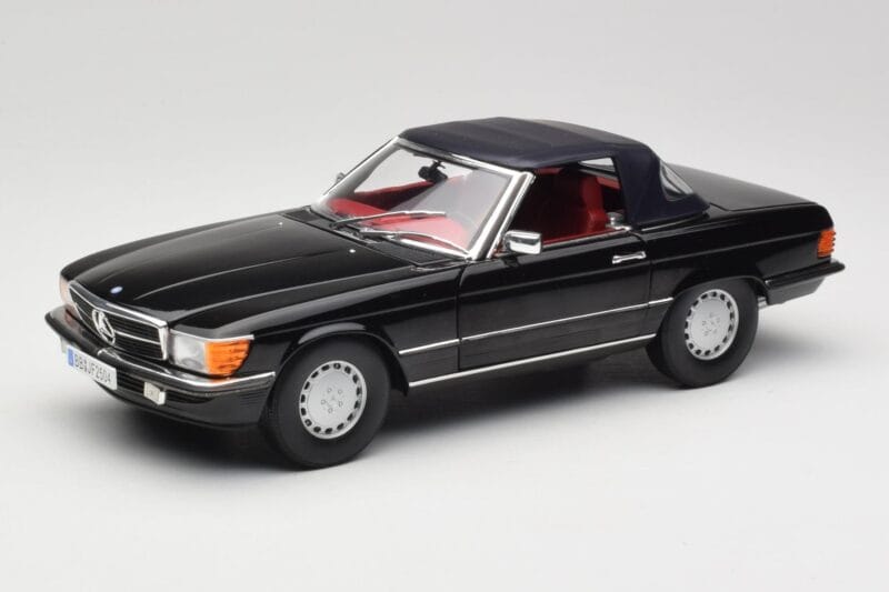 Mercedes 300 SL R107 Noir Norev 1:18 183511 Métal Moulé
