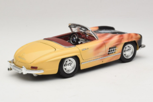 Mercedes 300 SL Roadster Rosemarie Muster Edition Limitée 18/27 Bburago 1:18 3023-M1 Métal Moulé — image 3 sur 8