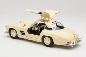 Mercedes 300 SL W198 Crème Minichamps 1:18 110037212 Métal Moulé — image 5 sur 8