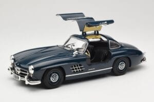 Mercedes 300 SL W198 Gullwing Bleu Foncé Minichamps 1:18 110037216 Métal Moulé — image 2 sur 8