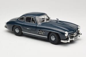 Mercedes 300 SL W198 Gullwing Bleu Foncé Minichamps 1:18 110037216 Métal Moulé — image 6 sur 8