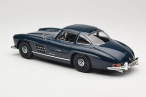 Mercedes 300 SL W198 Gullwing Bleu Foncé Minichamps 1:18 110037216 Métal Moulé — image 7 sur 8