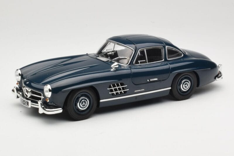 Mercedes 300 SL W198 Gullwing Bleu Foncé Minichamps 1:18 110037216 Métal Moulé