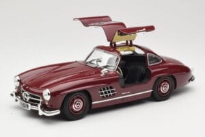 Mercedes 300 SL W198 Gullwing Rouge Foncé Minichamps 1:18 110037218 Métal Moulé — image 2 sur 8