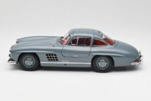 Mercedes 300 SL W198 Graphite Gris Minichamps 1:18 180039005 Métal Moulé — image 4 sur 8