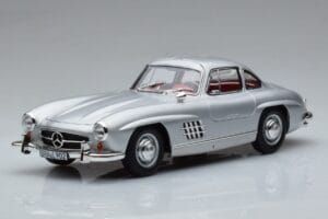 Mercedes 300 SL W198 Gullwing Norev 1:18 183850 Métal Moulé