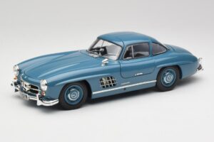 Mercedes 300 SL W198 Bleu Clair Minichamps 1:18 180039007 Métal Moulé