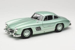Mercedes 300 SL W198 Gullwing Light Green Metallic Minichamps 1:18 110037221 Métal Moulé