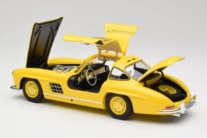Mercedes 300 SL W198 Jaune Clair Minichamps 1:18 180039009 Métal Moulé — image 5 sur 8