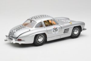 Mercedes 300 SL W198 #295 1954 Bburago 1:18 32813 Métal Moulé — image 3 sur 8