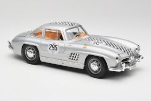 Mercedes 300 SL W198 #295 1954 Bburago 1:18 32813 Métal Moulé — image 6 sur 8