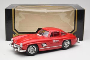 Mercedes 300 SL W198 Red Metallic Bburago 1:18 3013-M1 Métal Moulé — image 8 sur 8