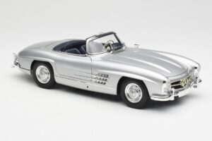 Mercedes 300 SL W198 Roadster Silver Metallic Minichamps 1:18 180039030 Métal Moulé — image 6 sur 8