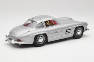 Mercedes 300 SL W198 Gullwing Silver Gris Bburago 1:18 3513 Métal Moulé — image 3 sur 8