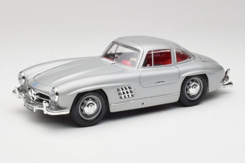Mercedes 300 SL W198 Gullwing Silver Gris Bburago 1:18 3513 Métal Moulé