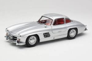 Mercedes 300 SL W198 Gullwing Argent Métallique Minichamps 1:18 B66040379 Métal Moulé