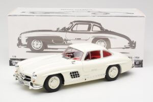 Mercedes 300 SL W198 Blanc Minichamps 1:18 180039006 Métal Moulé — image 8 sur 8