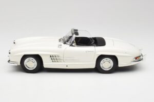 Mercedes 300 SL W198 Roadster Blanc Avec Capote Souple Minichamps 1:18 180039034 Métal Moulé — image 5 sur 9
