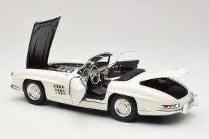Mercedes 300 SL W198 Roadster Blanc Avec Capote Souple Minichamps 1:18 180039034 Métal Moulé — image 6 sur 9