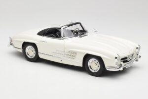 Mercedes 300 SL W198 Roadster Blanc Avec Capote Souple Minichamps 1:18 180039034 Métal Moulé — image 7 sur 9