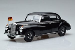 Mercedes 300 W186 Konrad Adenauer Norev 1:18 183707 Métal Moulé