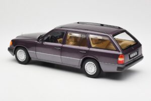 Mercedes 300D S124 T-Model Bornit Édition Concessionnaire Norev 1:18 B66040701 Métal Moulé — image 7 sur 8