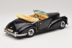 Mercedes 300S Noir Maisto 1:18 52116-P1 Métal Moulé — image 3 sur 8