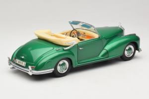 Mercedes 300S Cabriolet Green Metallic Maisto 1:18 52116 Métal Moulé — image 3 sur 7