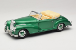 Mercedes 300S Cabriolet Green Metallic Maisto 1:18 52116 Métal Moulé