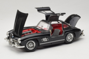 Mercedes 300SL Noir Bburago 1:18 3015-M3 Métal Moulé — image 2 sur 8