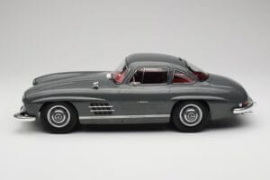 Mercedes 300SL W198 Gullwing Graphite Grey Norev 1:12 123852 Métal Moulé — image 3 sur 6
