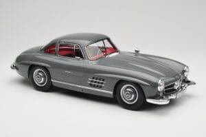 Mercedes 300SL W198 Gullwing Graphite Grey Norev 1:12 123852 Métal Moulé — image 4 sur 6