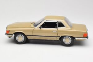 Mercedes 350 SL R107 Or Sun Star 1:18 MB004 Métal Moulé — image 4 sur 8