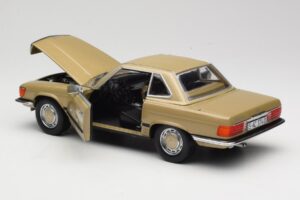 Mercedes 350 SL R107 Or Sun Star 1:18 MB004 Métal Moulé — image 5 sur 8