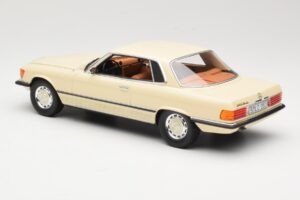 Mercedes 350 SLC C107 Blanc Cult Models 1:18 CML049-1 Métal Moulé — image 5 sur 6