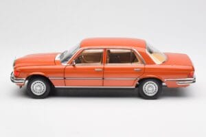 Mercedes 450 SEL 6.9 W116 Orange Metallic Norev 1:18 183459 Métal Moulé — image 4 sur 8