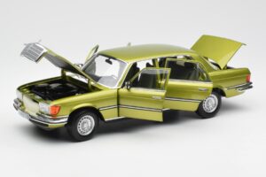 Mercedes 450 SEL W116 Citrus Vert Édition Concessionnaire Norev 1:18 B66040683 Métal Moulé — image 2 sur 8