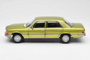 Mercedes 450 SEL W116 Citrus Vert Édition Concessionnaire Norev 1:18 B66040683 Métal Moulé — image 4 sur 8