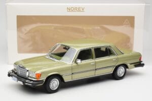 Mercedes 450 SEL W116 J.R. Ewing Dallas Vert Argenté Norev 1:18 183975 Métal Moulé — image 8 sur 8