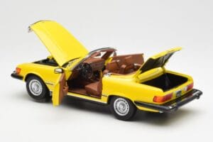 Mercedes 450SL R107 Jaune US Version Norev 1:18 183727 Métal Moulé — image 6 sur 9