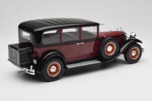Mercedes 460 Nurburg W08 Noir MCG 1:18 MCG18364 Métal Moulé — image 2 sur 6