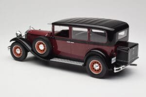 Mercedes 460 Nurburg W08 Noir MCG 1:18 MCG18364 Métal Moulé — image 5 sur 6