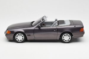 Mercedes 500 SL R129 Bornit Métallique Édition Concessionnaire Norev 1:18 B66040655 Métal Moulé — image 7 sur 13