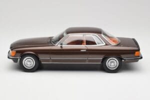 Mercedes 500 SLC C107 Beige Metallic KK-Scale 1:18 KKDC180851 Métal Moulé — image 3 sur 6