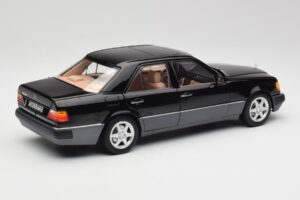 Mercedes 500E W124 Noir Édition Limitée Norev 1:18 183949 Métal Moulé — image 3 sur 12