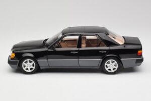 Mercedes 500E W124 Noir Édition Limitée Norev 1:18 183949 Métal Moulé — image 4 sur 12
