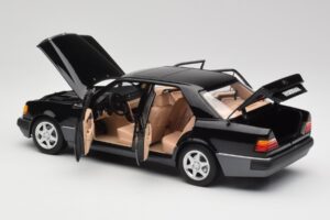 Mercedes 500E W124 Noir Édition Limitée Norev 1:18 183949 Métal Moulé — image 5 sur 12