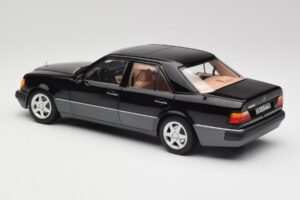 Mercedes 500E W124 Noir Édition Limitée Norev 1:18 183949 Métal Moulé — image 7 sur 12