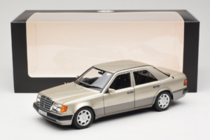 Mercedes 500E W124 Smoke Silver Édition Concessionnaire Norev 1:18 B66040724 Métal Moulé — image 8 sur 8